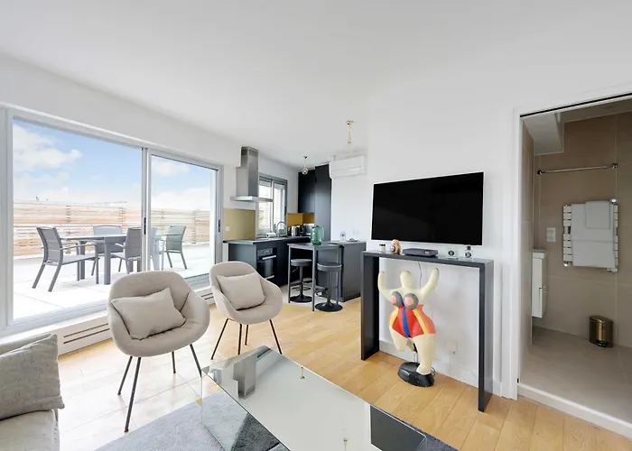 דירה A C 2p With Terrace And View Of *